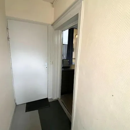 L'arriere Cour-poitiers-proche Parking- La Conciergerie Apartment